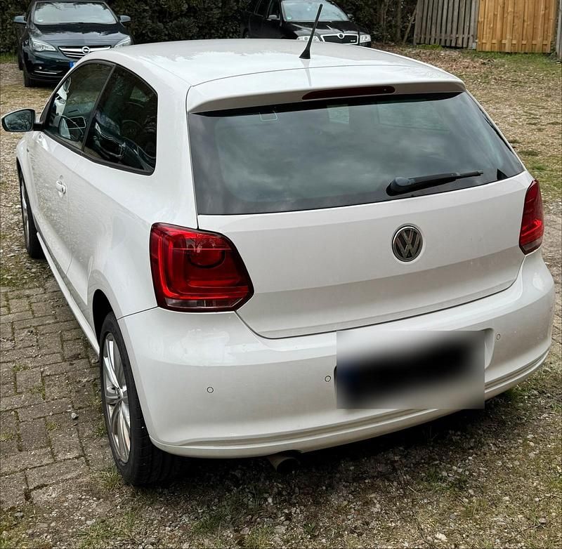 Gebraucht VW Polo 90 PS (66 kW) 2013 Weiß Kleinwagen