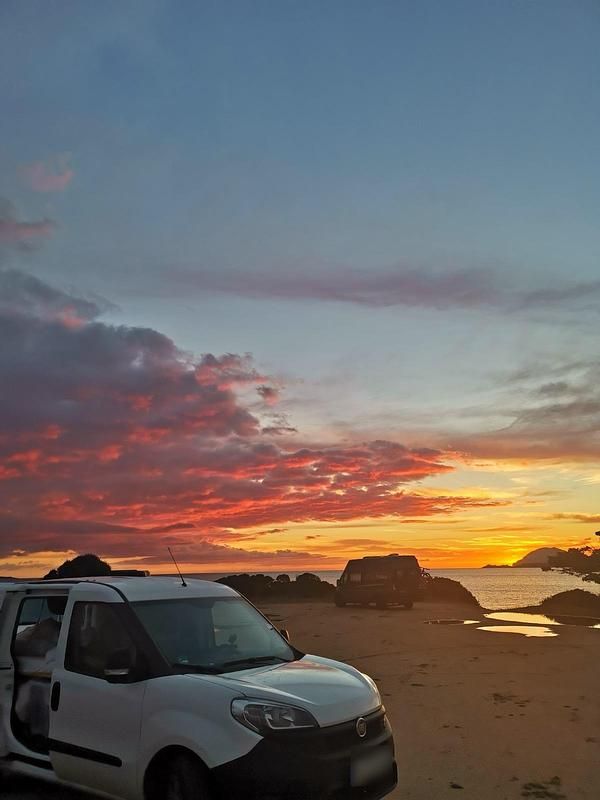 Gebraucht Fiat Doblò 70 PS (51 kW) 2018 Weiß Van / Kleinbus