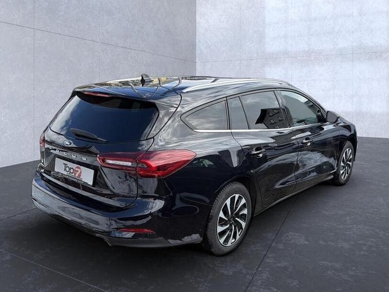 Gebraucht Ford Focus Titanium 125 PS (91 kW) 2024 Obsidianschwarz (metallic) Kombi