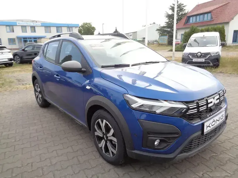 Gebraucht Dacia Sandero Expression 91 PS (66 kW) 2023 Blau Limousine