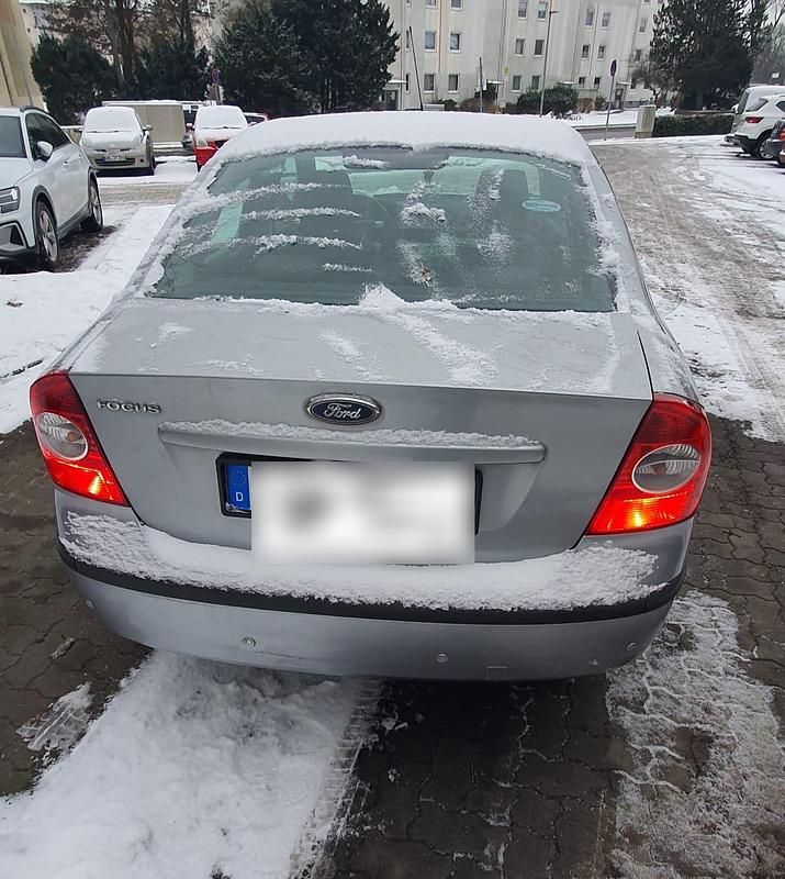 Gebraucht Ford Focus 101 PS (74 kW) 2005 Limousine