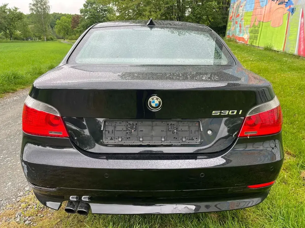 Gebraucht BMW 530 231 PS (169 kW) 2003 Schwarz Limousine