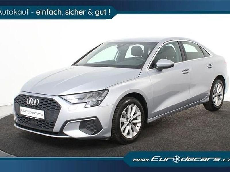 Silber Gebraucht 2021 Audi A3 Sport Limousine | 18.800 € (Fairer Preis) - Bild 1/4