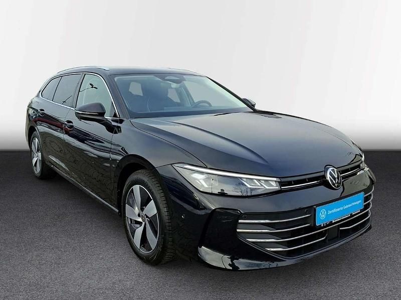 Gebraucht VW Passat Business 150 PS (110 kW) 2025 Grenadillschwarz metallic Kombi