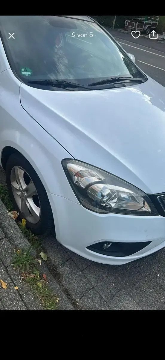 Gebraucht Kia Ceed 90 PS (66 kW) 2012 Weiß Kleinwagen