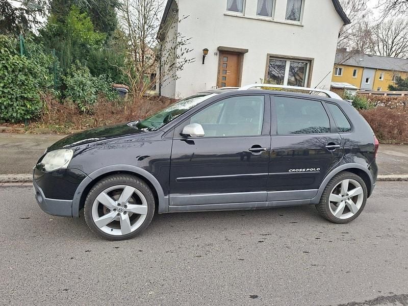 Schwarz Gebraucht 2009 VW Polo Cross Kleinwagen | 4.450 € (Fairer Preis) - Bild 1/4