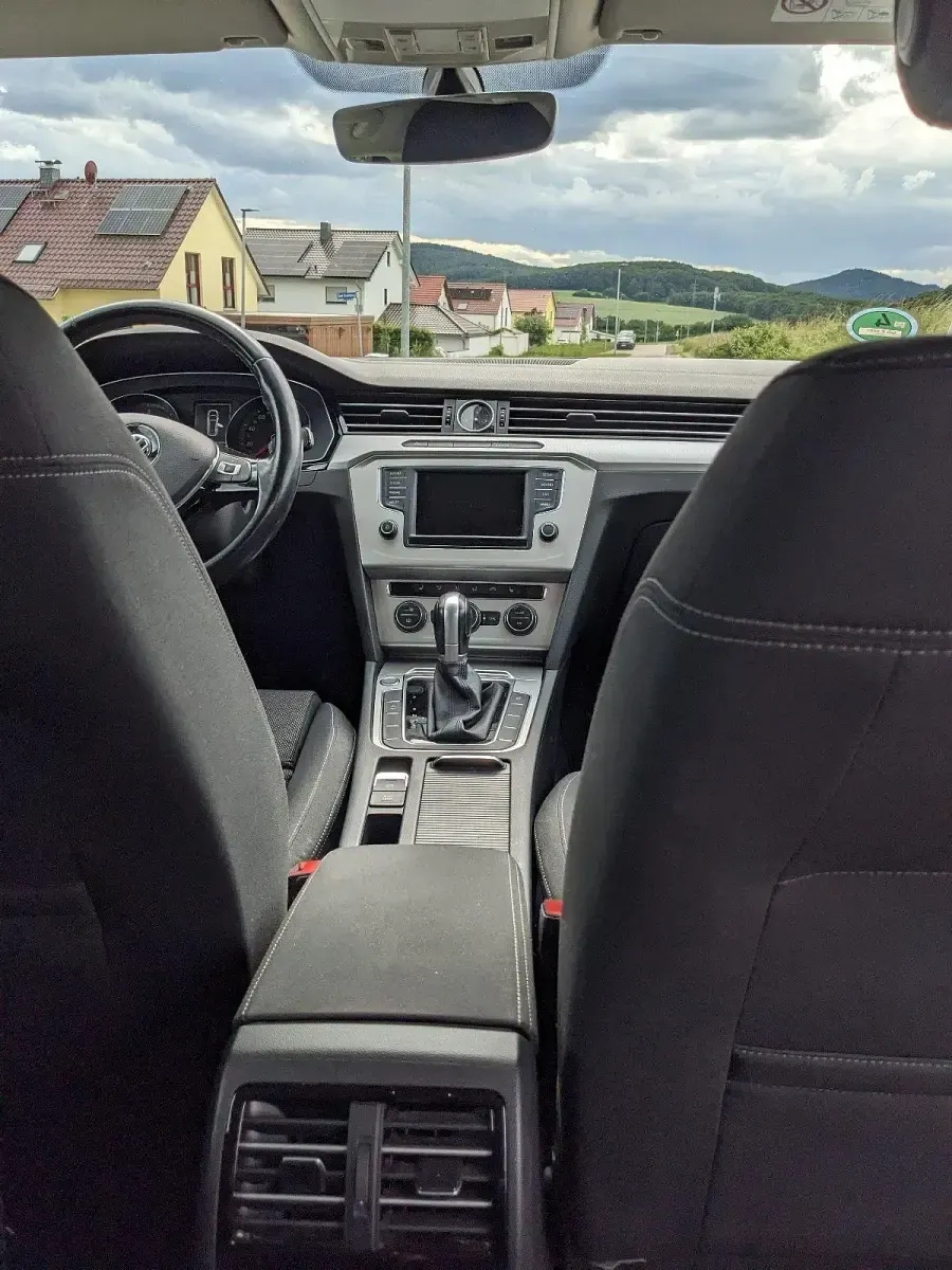 Gebraucht VW Passat 149 PS (109 kW) 2016 Blau Kombi