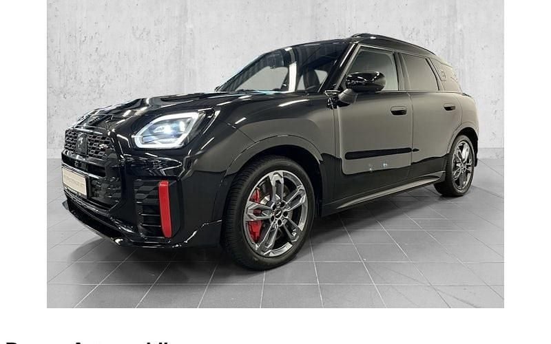 Midnight black Gebraucht 2025 Mini John Cooper Works Countryman Classic SUV | 40.490 € (Fairer Preis) - Bild 1/4