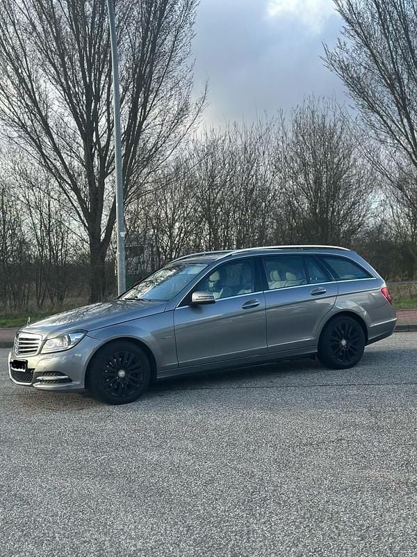 Gebraucht Mercedes C220 Elegance 170 PS (125 kW) 2012 Grau Kombi