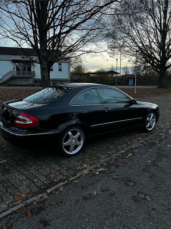 Gebraucht Mercedes CLK320 Elegance 218 PS (160 kW) 2004 Schwarz Coupé