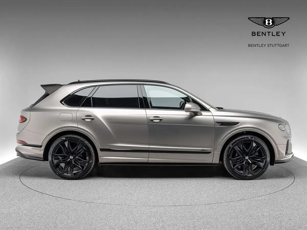 Neu Bentley Bentayga 649 PS (477 kW) 2026 Pale brodgar SUV
