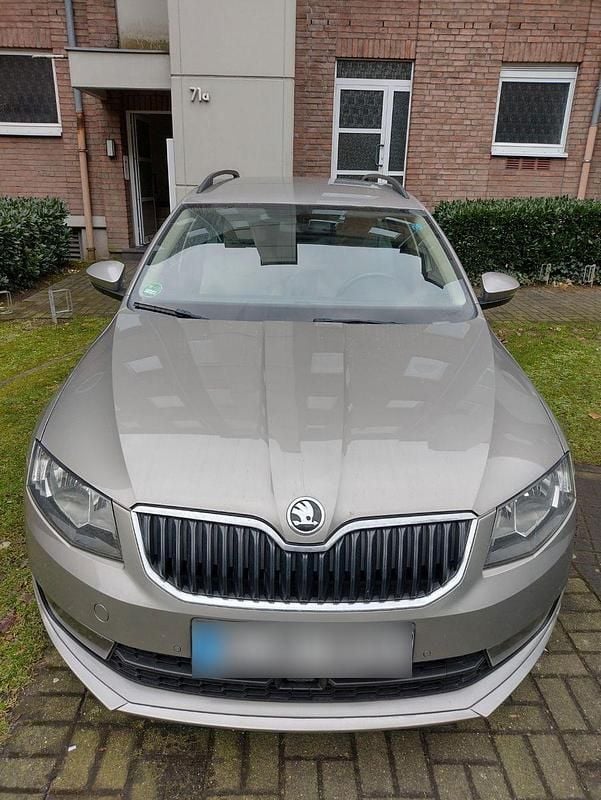 Second-hand Skoda Octavia Style 110 CP (80 kW) 2016 Gri Break