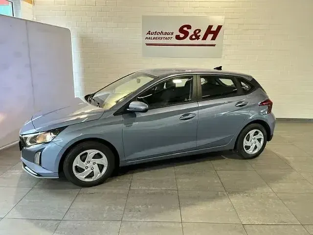 Neu Hyundai i20 Comfort 90 PS (66 kW) 2026 Blau Kleinwagen
