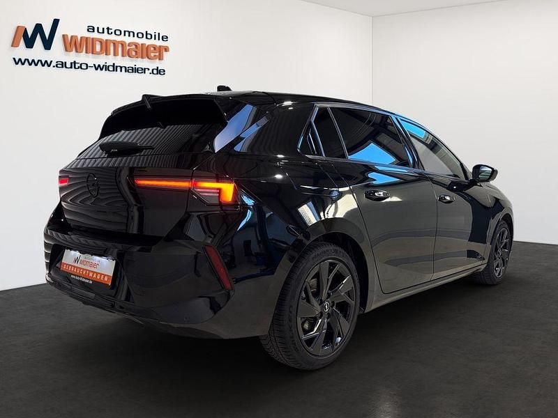 Gebraucht Opel Astra 131 PS (96 kW) 2024 Schwarz Limousine