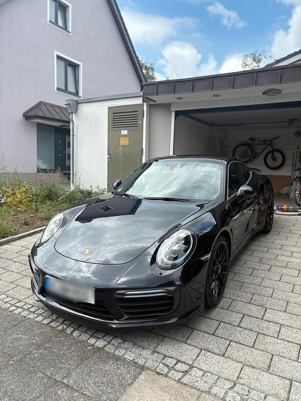 Schwarz Gebraucht 2017 Porsche 911 Turbo S Coupé | 149.900 € - Bild 1/4