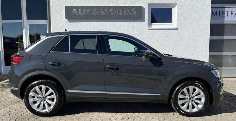 Gebraucht VW T-Roc Sportline 150 PS (110 kW) 2022 Grau SUV