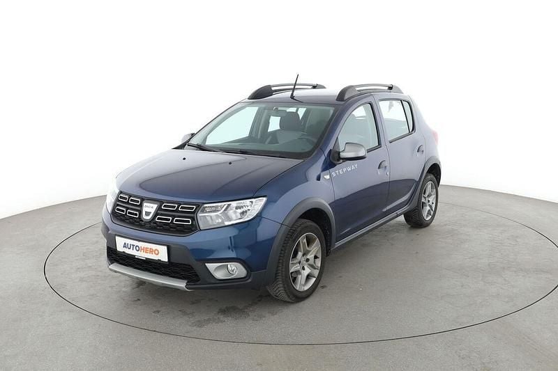 Blau Gebraucht 2017 Dacia Sandero Prestige Kleinwagen | 9.390 € (Fairer Preis) - Bild 1/3