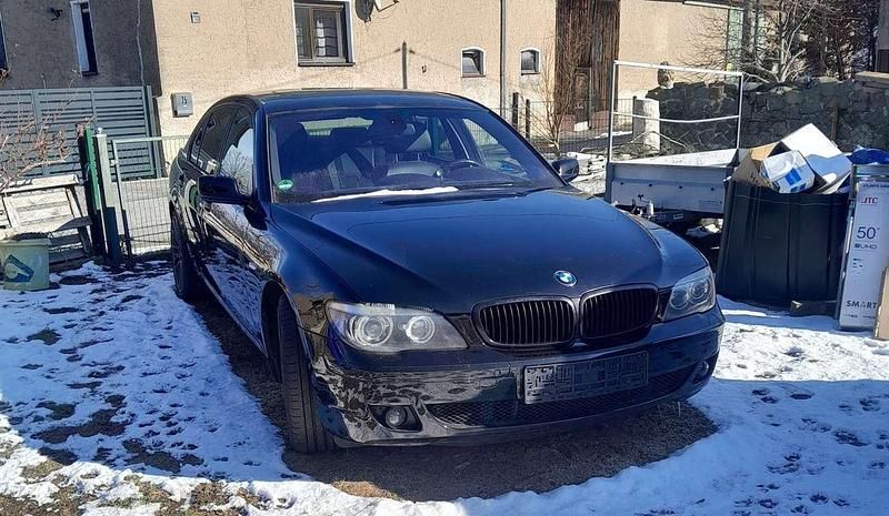 Gebraucht BMW 750L 367 PS (269 kW) 2006 Limousine