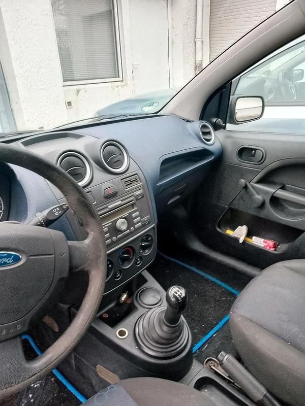 Silber Gebraucht 2007 Ford Fiesta Kleinwagen | 500 € (Superpreis) - Bild 1/4