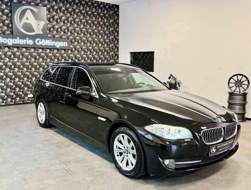 Gebraucht BMW 520 Sport Line 184 PS (135 kW) 2012 Schwarz Kombi