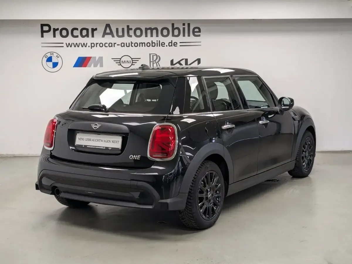 Gebraucht Mini ONE 102 PS (75 kW) 2022 Schwarz Kleinwagen