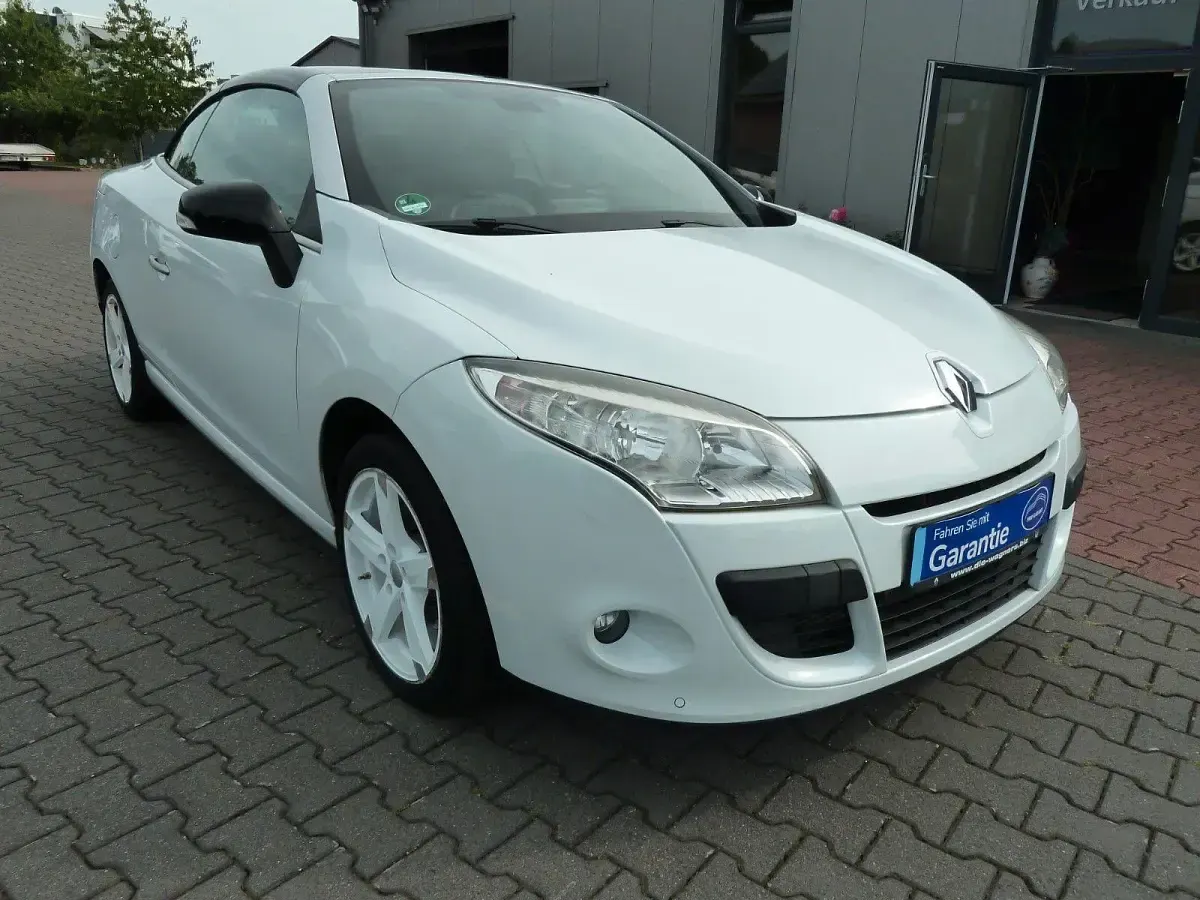 Gebraucht Renault Mégane Cabriolet Luxe 131 PS (96 kW) 2010 Weiß Cabrio