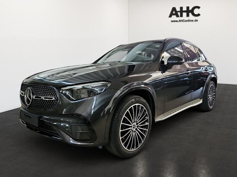 Metalliclack graphitgrau Gebraucht 2025 Mercedes GLC450 AMG SUV | 81.390 € (Fairer Preis) - Bild 1/4