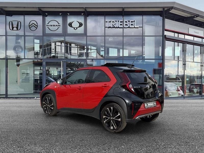 Gebraucht Toyota Aygo 72 PS (52 kW) 2022 Rot Kleinwagen