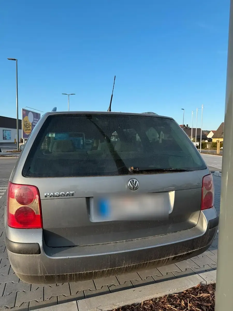Gebraucht VW Passat 130 PS (95 kW) 2003 Grau Kombi