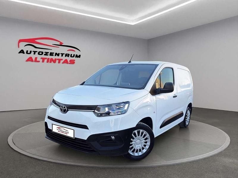 Gebraucht Toyota Proace 102 PS (75 kW) 2021 Weiß Van / Kleinbus