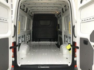 Gebraucht VW Crafter 140 PS (102 kW) 2024 Weiß Van