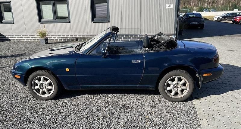 Gebraucht Mazda MX5 90 PS (66 kW) 1997 Blau Cabrio