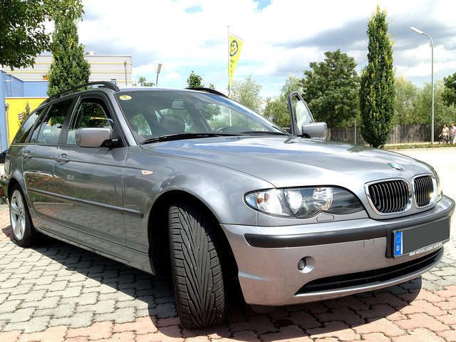 Gebraucht BMW 320 150 PS (110 kW) 2003 Silber Kombi