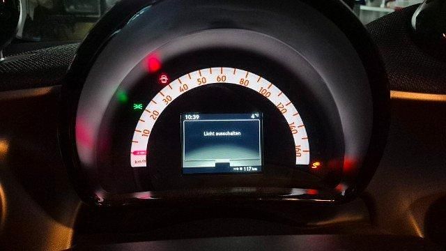 Gebraucht Smart ForTwo Coupé 60 kW (82 PS) 2022 Grün metallic Coupé