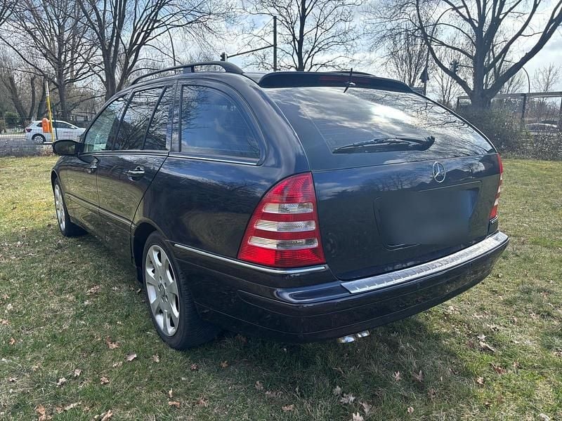 Gebraucht Mercedes C350 Elegance 272 PS (200 kW) 2006 Blau Kombi