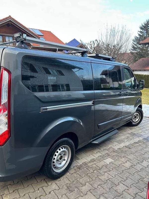 Gebraucht Ford Tourneo Titanium 155 PS (114 kW) 2015 Schwarz Van / Kleinbus