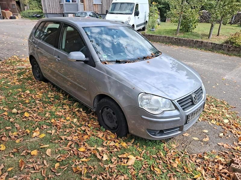 Grau Gebraucht 2007 VW Polo Kleinwagen | 1.200 € (Guter Preis) - Bild 1/4