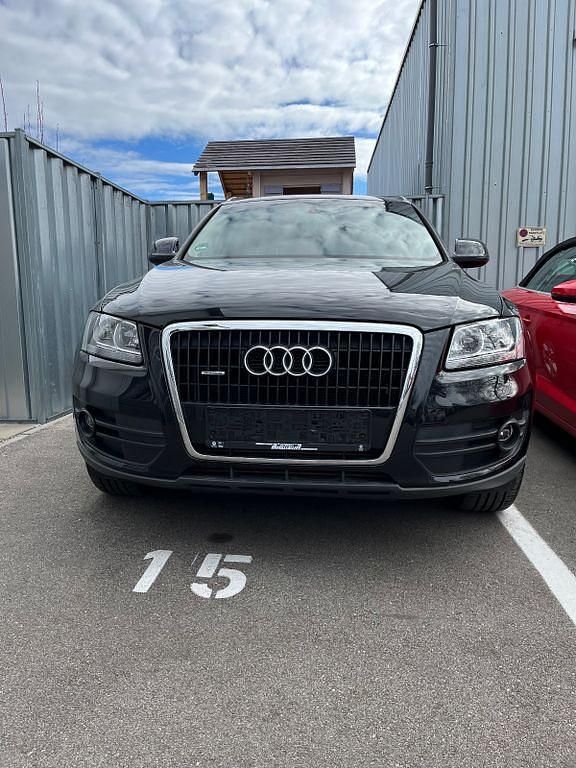 Schwarz Gebraucht 2011 Audi Q5 SUV | 14.500 € (Etwas zu teuer) - Bild 1/4