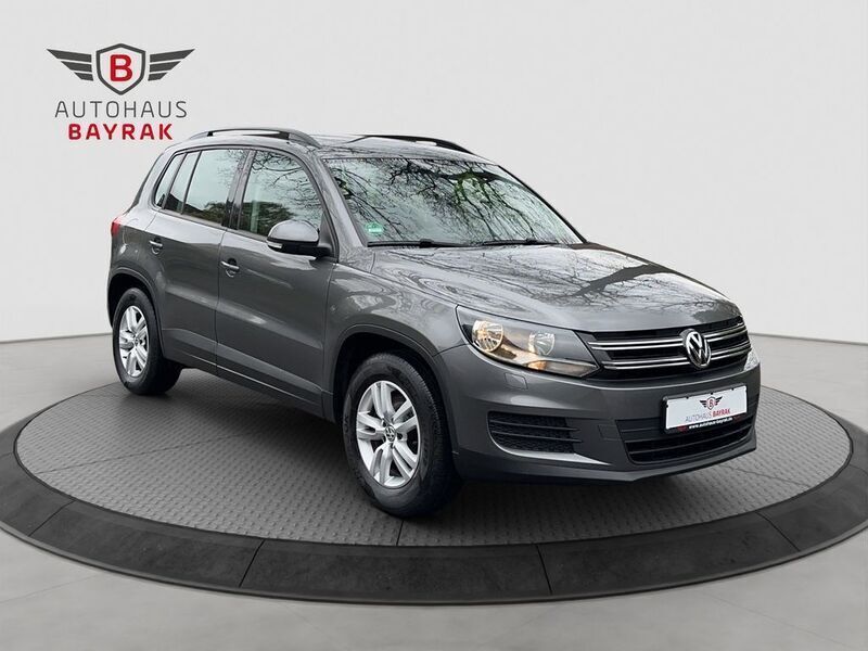 Grau Gebraucht 2015 VW Tiguan Trendline SUV | 9.900 € (Fairer Preis) - Bild 1/4