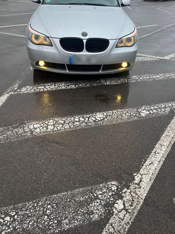 Gebraucht BMW 525 177 PS (130 kW) 2005 Silber Kombi