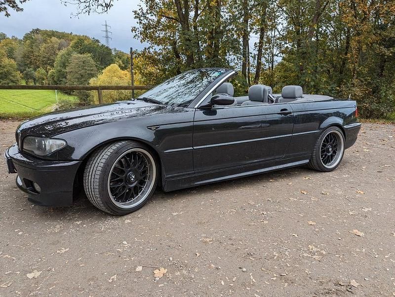 Second-hand BMW 320 Performance 170 CP (125 kW) 2003 Negru Cabrio