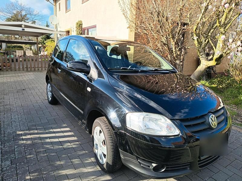 Gebraucht VW Fox 55 PS (40 kW) 2005 Schwarz Kleinwagen
