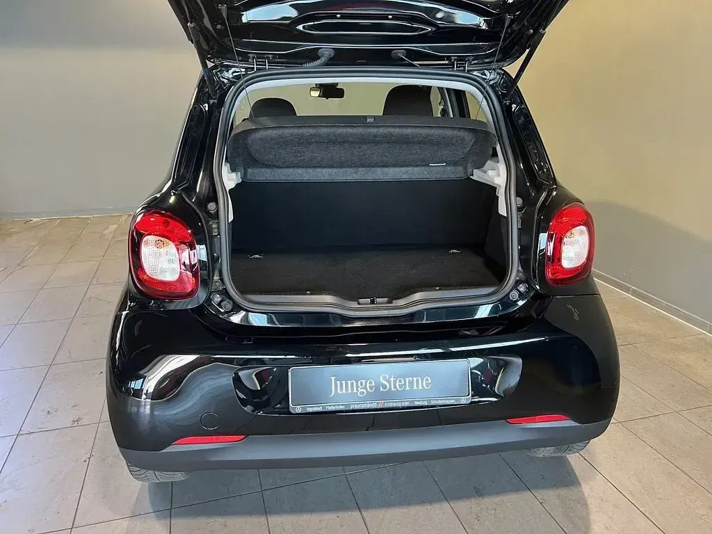 Gebraucht Smart ForFour Electric Drive 60 kW (82 PS) 2021 Schwarz Limousine