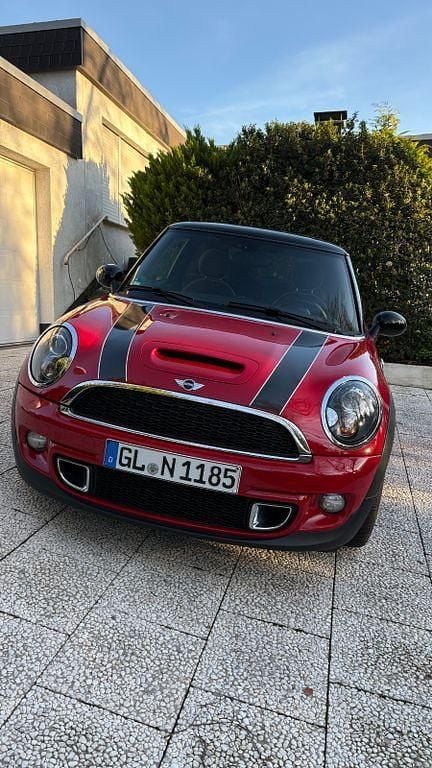 Rot Gebraucht 2012 Mini Cooper S Kleinwagen | 9.490 € (Fairer Preis) - Bild 1/4