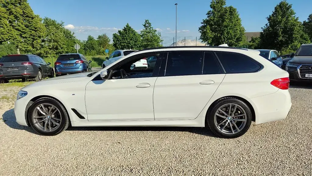 Gebraucht BMW 520 M Sport 190 PS (139 kW) 2019 Weiß Kombi