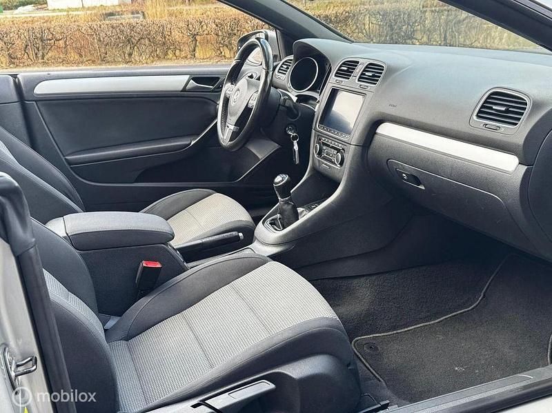 Gebraucht VW Golf 105 PS (77 kW) 2011 Grau Cabrio