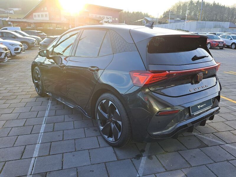 Gebraucht Cupra Born 169 kW (231 PS) 2024 Grau Kleinwagen