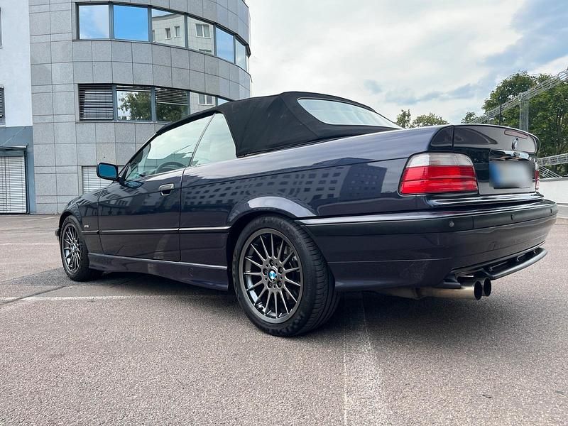 Gebraucht BMW 320 Cabriolet 150 PS (110 kW) 1997 Violet Cabrio