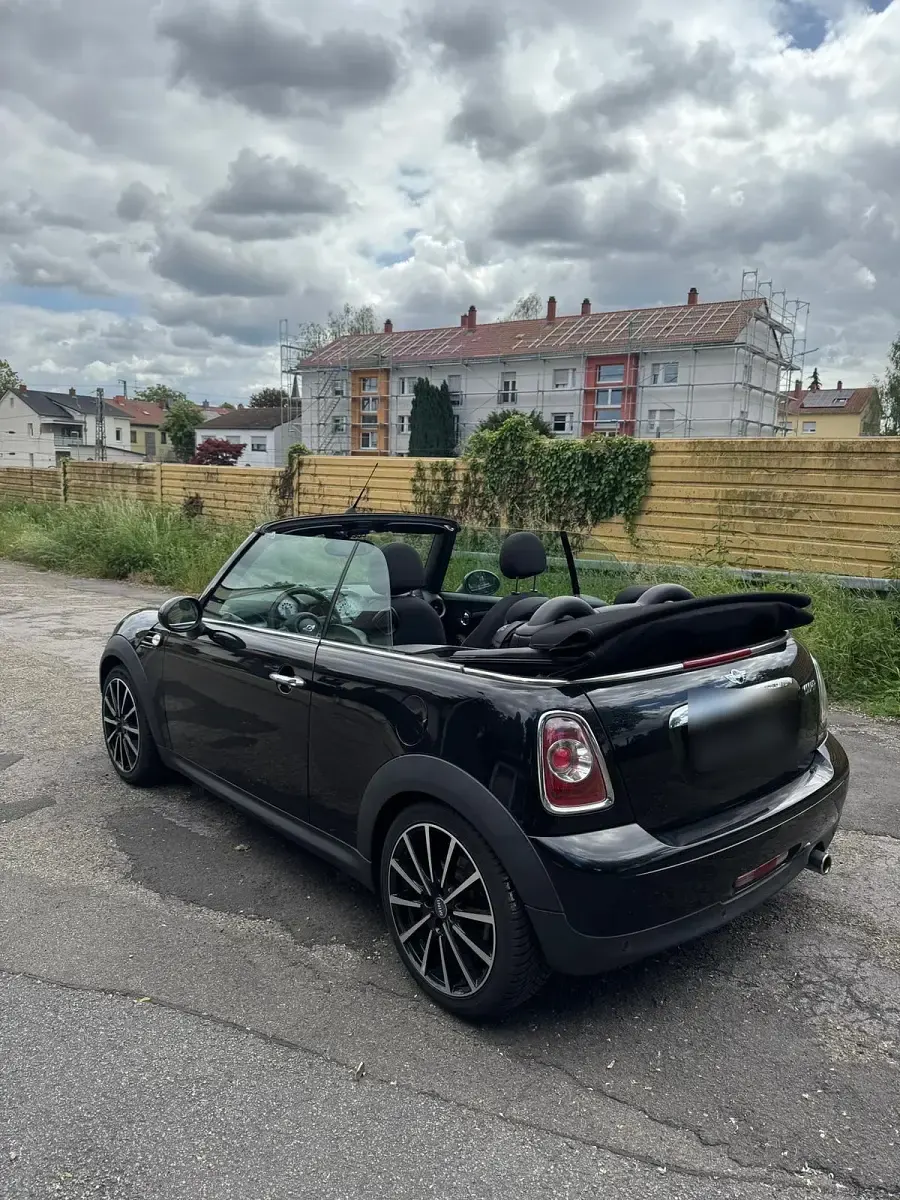 Gebraucht Mini Cooper Cabriolet 122 PS (89 kW) 2011 Schwarz Cabrio