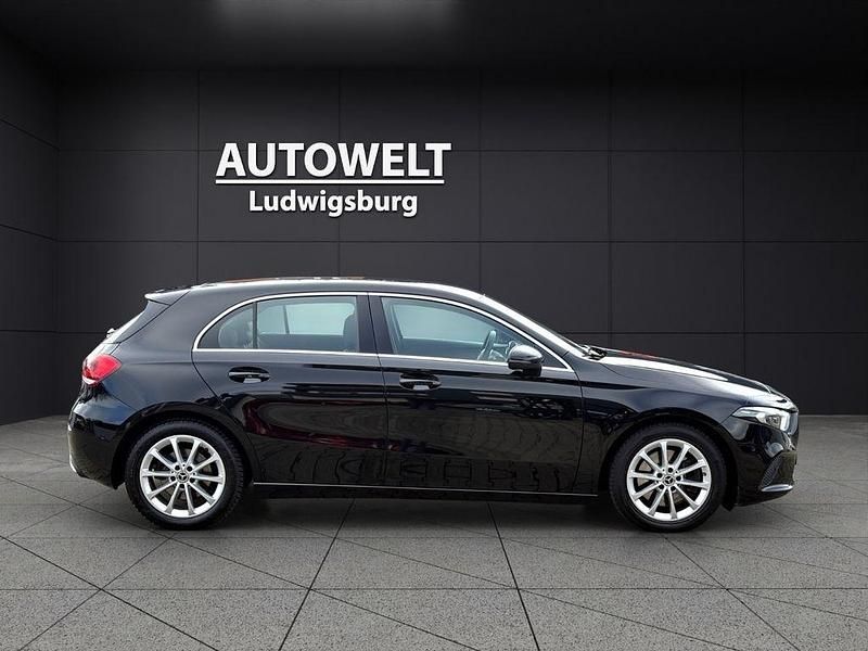 Gebraucht Mercedes A250 224 PS (164 kW) 2019 Schwarz Limousine